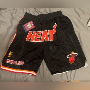 Authentic Just Don Mitchell & Ness Miami Heat 96-97 black Shorts